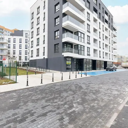 Appartamento Modern & Bright With Garden By Rent Like Danzica