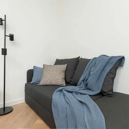Apartamento Modern & Bright With Garden By Rent Like